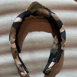 Lele Sadoughi Camouflage Knotted Headband